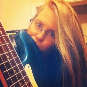 Meet your Posher, Carrie